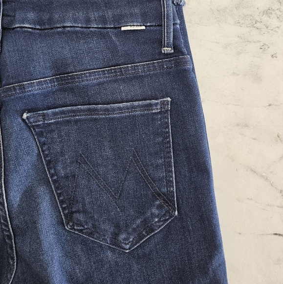 MOTHER High Waisted Looker Ankle Fray Tongue And Chic Blue Jeans 26 Preowned - Picture 7 of 10